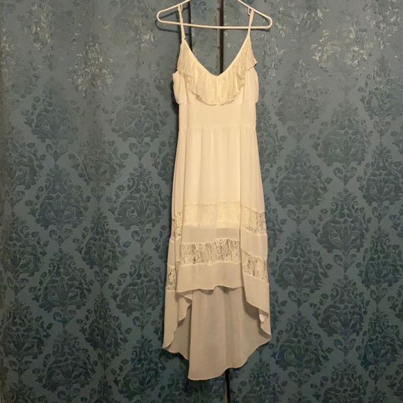 White High-Low Dress - Picture 1 of 5